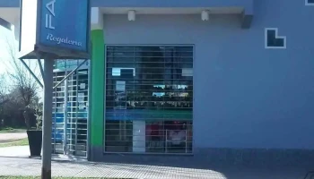 Farmacia Santa María - Presidencia De La Plaza