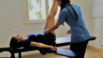 Kinesian: Kinesiología - Rpg Reeducación postural global - Mep - Osteopatía - Acupuntura - Sesiones Online - Clases Grupales - Byb
