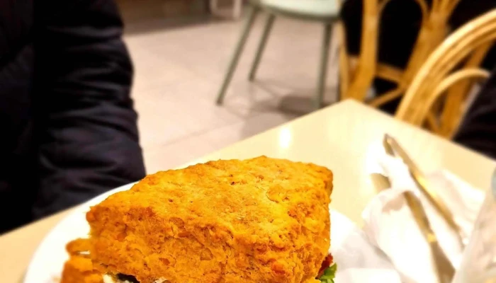Amor Es Comer Yb -  Opiniones - Yerba Buena