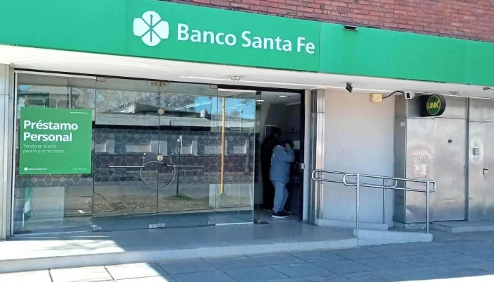 Banco De Santa Fe -  Promocion - Roldán