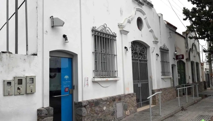 Banco Del Tucuman Fotos - Trancas