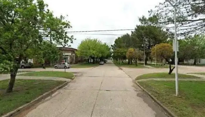 Banco Entre Rios Cerca De Mideg - Lucas González