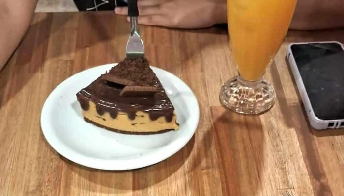 Basti Cafetería Pastelería - Merlo