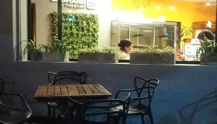 Baumann Pan Cafe Ambiente - Monteros