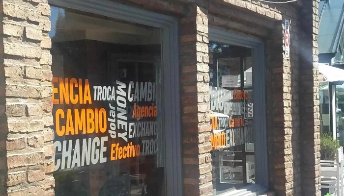 Cambios Del Sur -    Currency Exchange Exterior - El Calafate