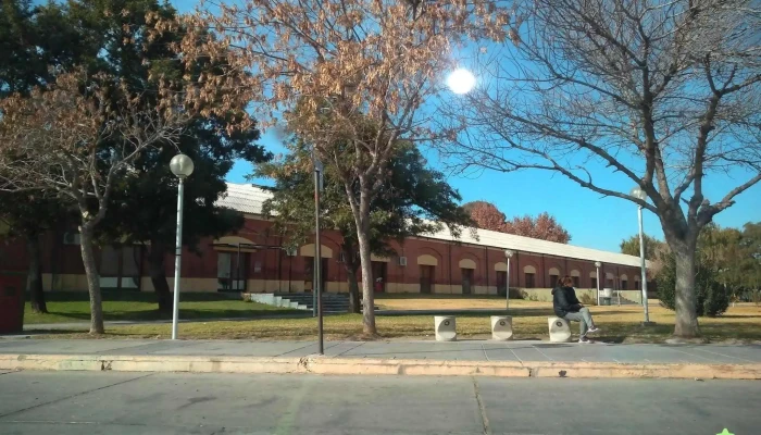 Centro De Jubilados De Zonda -  Exterior - Villa Basilio Nievas