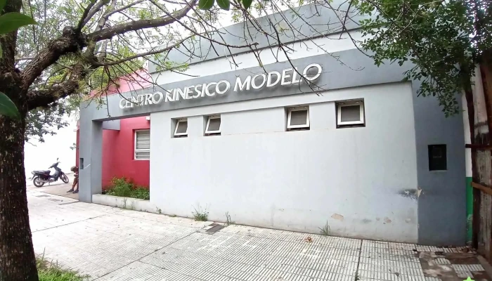 Centro Kinesico Modelo Hidro -  Donde - Resistencia