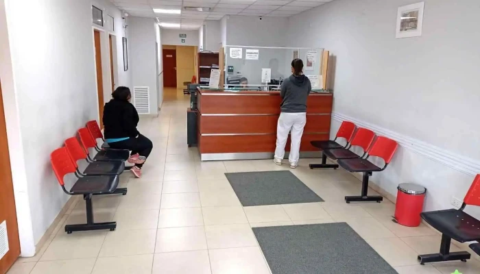 Centro Médico Santa Cruz - Z9017 Las Heras