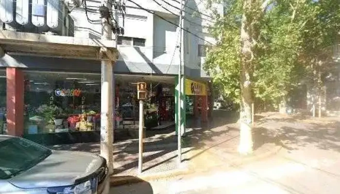 Closa -  Telefono - Villa Mercedes