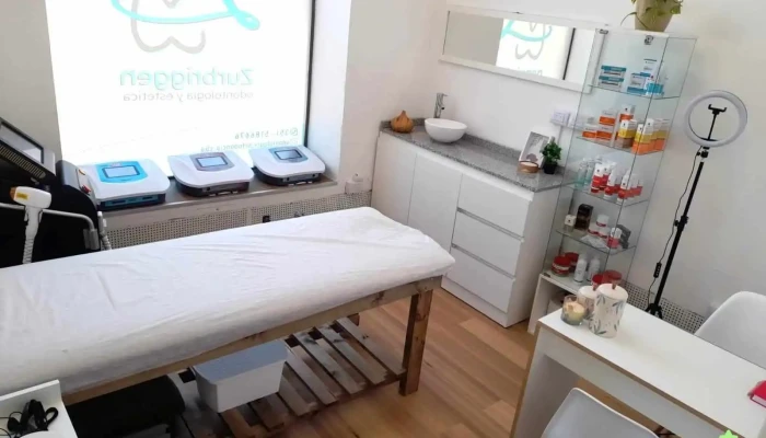 Estetica Az Lic En Kinesiologia Y Fisioterapia Del Propietario - Córdoba