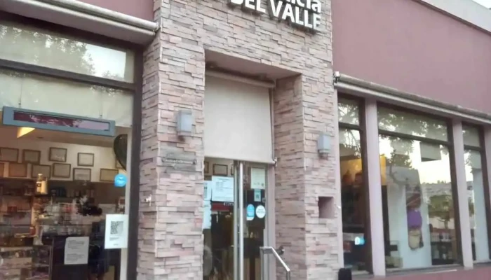 Farmacia del Valle - Alejandro Roca