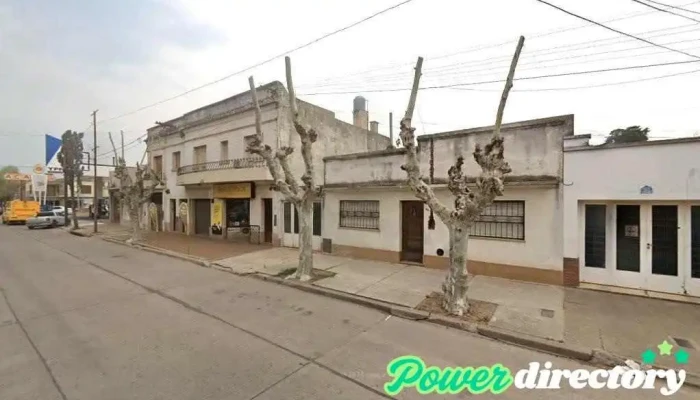 Farmacia Fernandez - C. 27 301-399