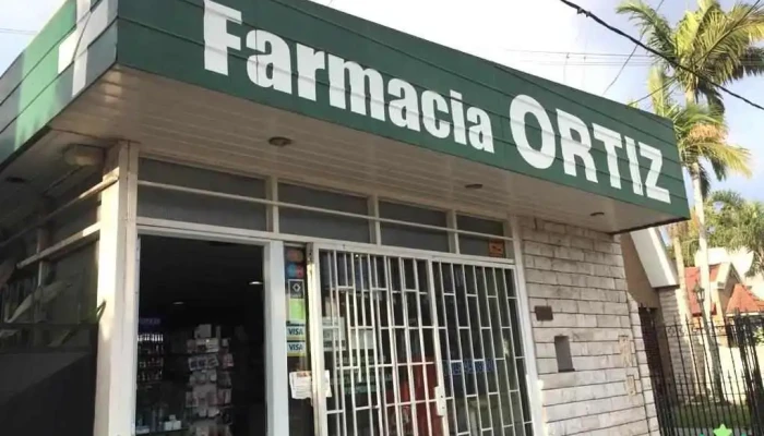 Farmacia Ortiz - Dr. Arturo Illia 21