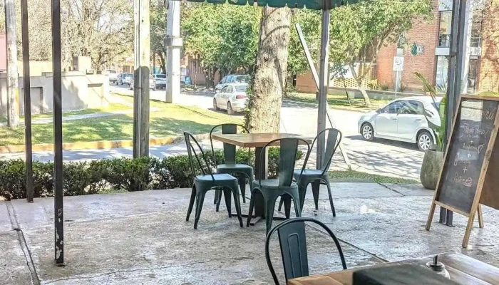 La Esquinita -  Ambiente - Yerba Buena
