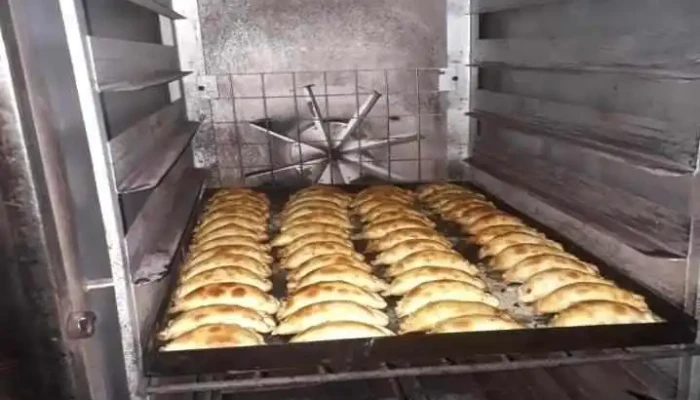 Las Criollitas Fabrica De Empanadas -  Interior - Chimbas