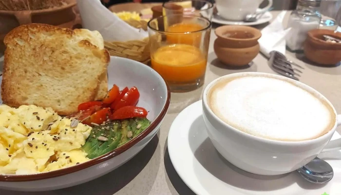 Pali Cake -  Cafe - Yerba Buena