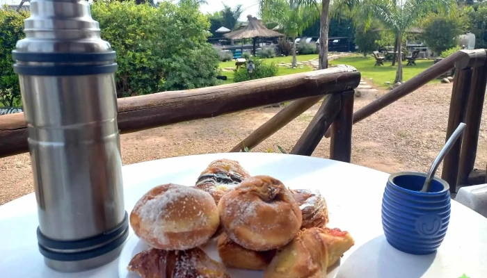 Panaderia La Perla Pte Peron -  Comida Y Bebida - Colón