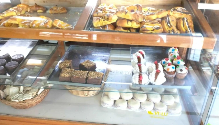 Panaderia Y Confiteria La Victoria -  Vitrina - San Luis