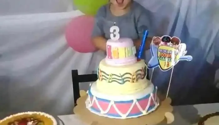 Pizzeria Y Panaderia Mirmag -  Videos - Ituzaingó