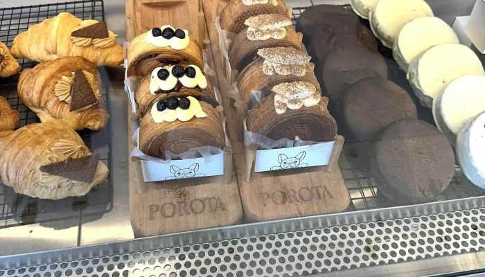 Porota Bakery -  Pastel - San Juan