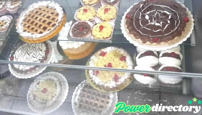 Roxi Confiteria Y Pasteleria -  Vitrina - Villa Krause