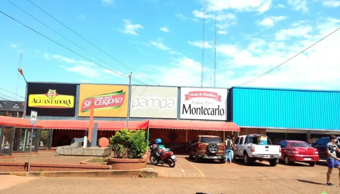 Supermercado Cooperativa Agricola Mixta De Monte Carlo Ltda Estacionamiento - Montecarlo