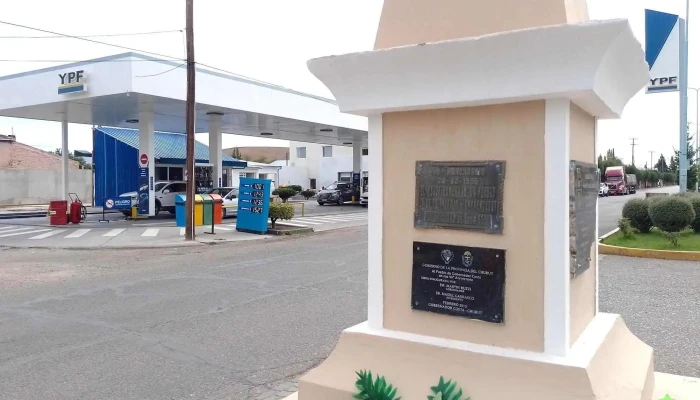 Ypf Tecka -  Estacion De Servicio - Tecka